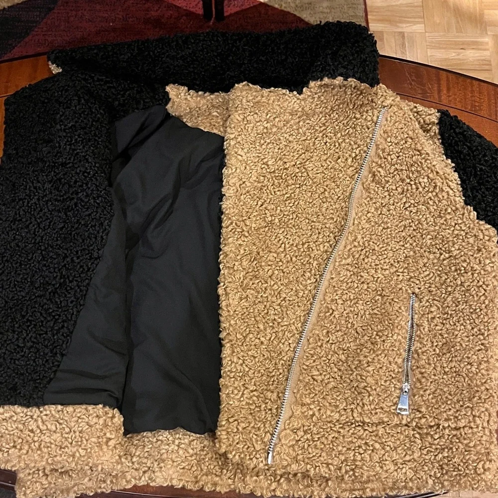 Nine West Sherpa bomber jacket in tan & black w/ asymmetrical zipper. XL - Picture 12 of 13